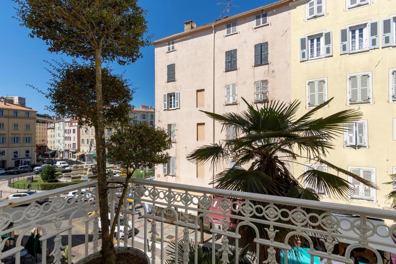 Les Suites R Bonaparte - Appartements De Standing Au Coeur De La Vieille Ville Pietonne Ajaccio  Esterno foto
