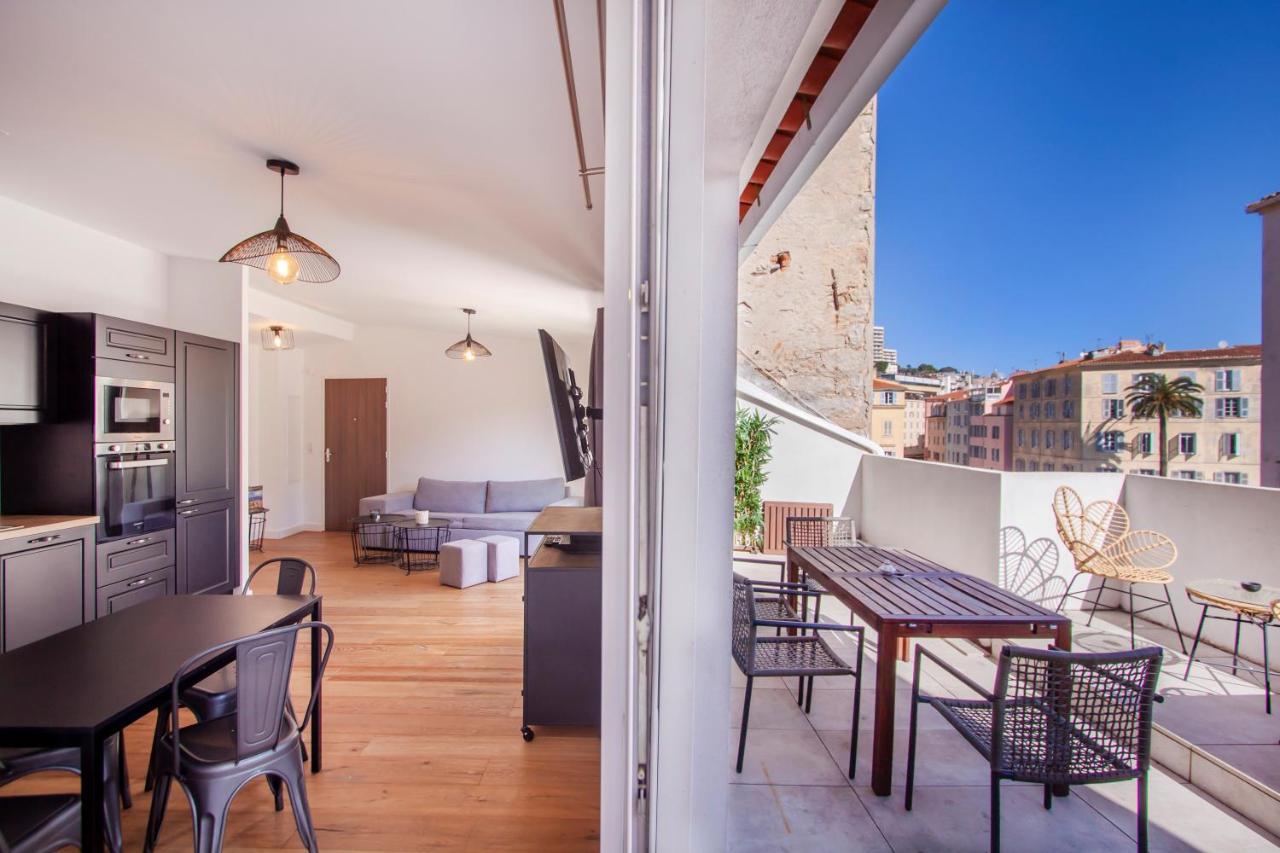 Les Suites R Bonaparte - Appartements De Standing Au Coeur De La Vieille Ville Pietonne Ajaccio  Esterno foto